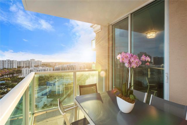 3330 NE 190th Street 1715, Aventura, FL 33180
