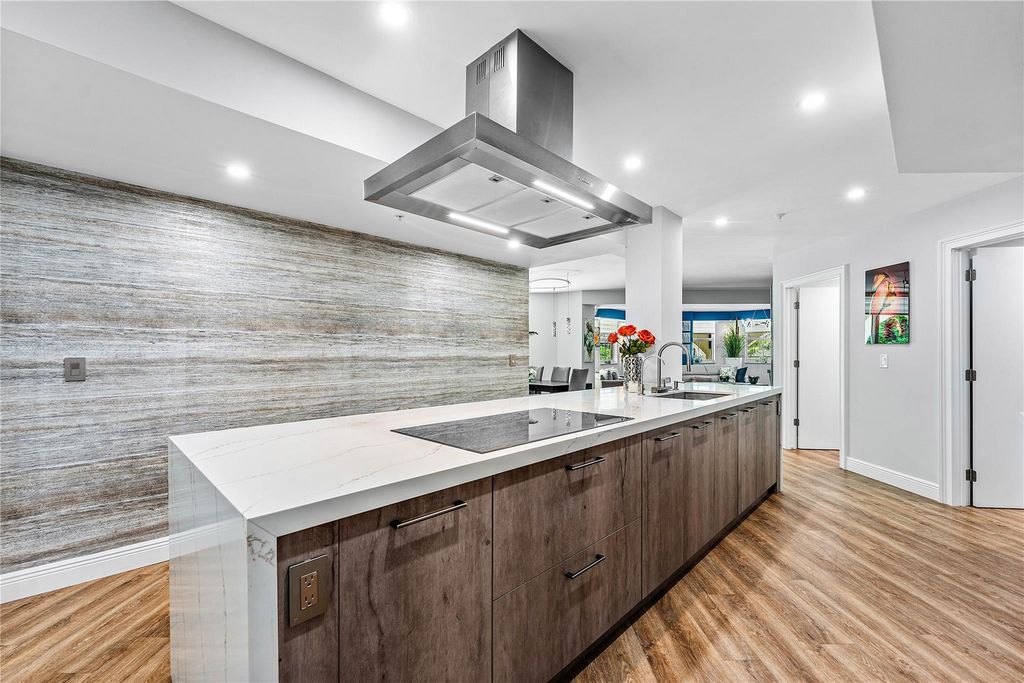 99 SE Mizner Blvd 231, Boca Raton, FL 33432