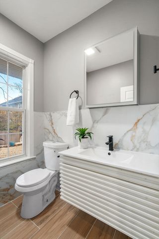 10 Washington Park 2-Left, Newton, MA 02460