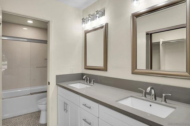 2579 Caminito Muirfield, La Jolla, CA 92037