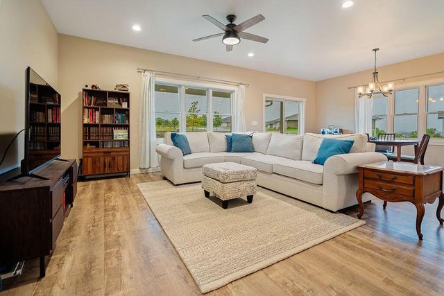 W4936 Battlestone Station ROAD, La Crosse, WI 54601