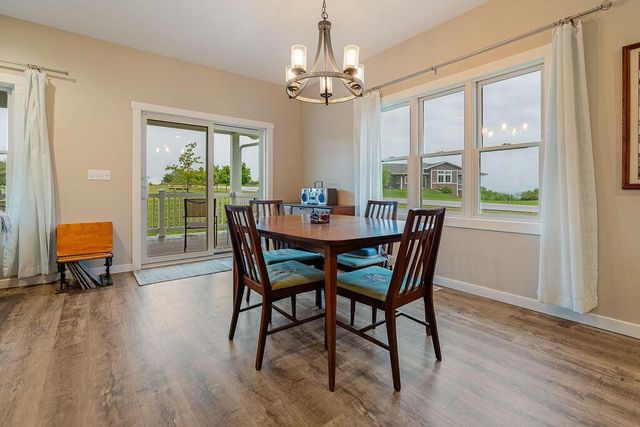 W4936 Battlestone Station ROAD, La Crosse, WI 54601