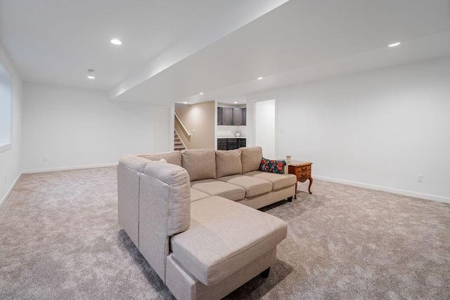 W4936 Battlestone Station ROAD, La Crosse, WI 54601