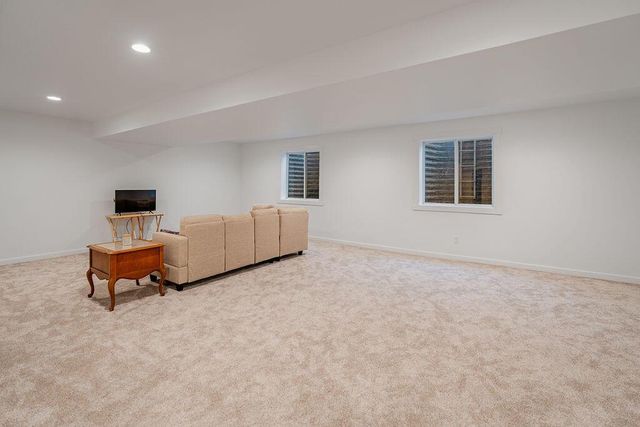 W4936 Battlestone Station ROAD, La Crosse, WI 54601