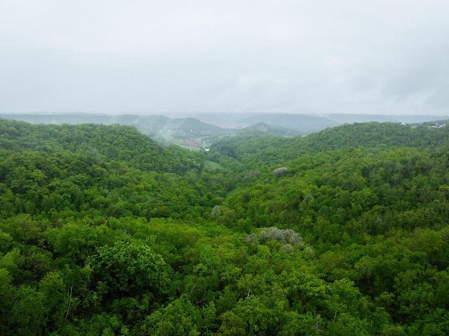 W4936 Battlestone Station ROAD, La Crosse, WI 54601