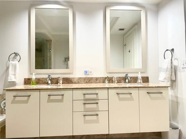 1350 MAIN STREET 909, Sarasota, FL 34236