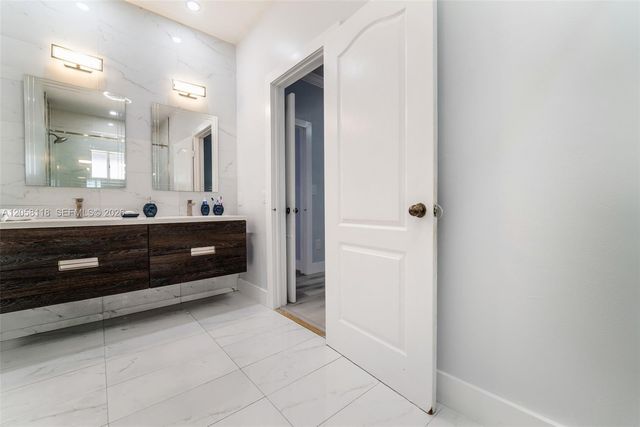 15819 SW 54th Terrace, Miami, FL 33185