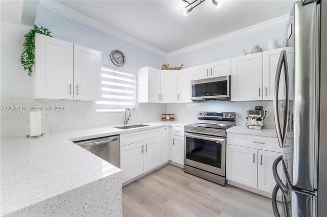 15819 SW 54th Terrace, Miami, FL 33185