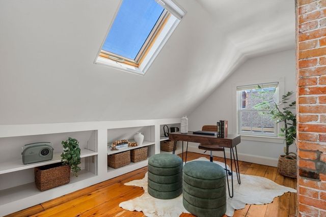 64 Pearl St, Boston, MA 02129