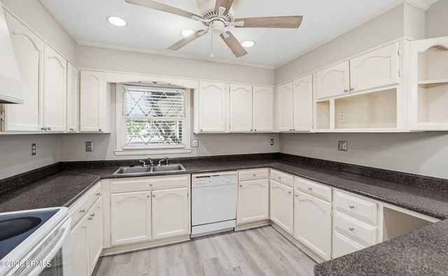 3052 Mink Point Boulevard, Beaufort, SC 29902