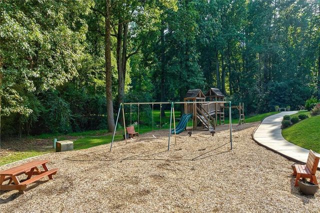 1523 Brookcliff Circle, Marietta, GA 30062