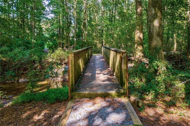 1523 Brookcliff Circle, Marietta, GA 30062