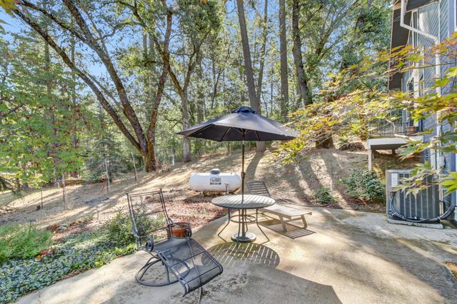 1120 Grange Rd, Meadow Vista, CA 95722