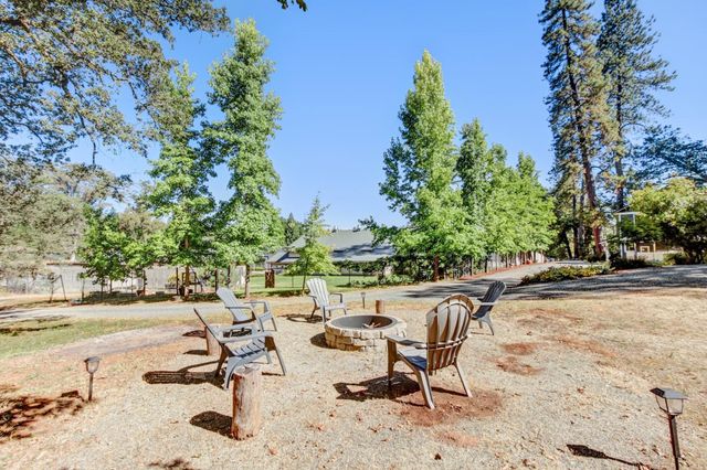1120 Grange Rd, Meadow Vista, CA 95722