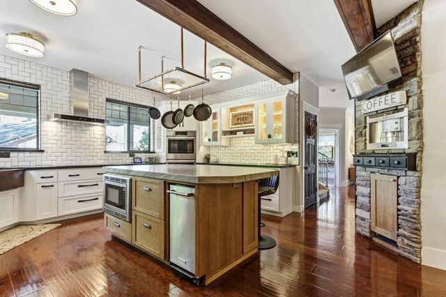 1120 Grange Rd, Meadow Vista, CA 95722