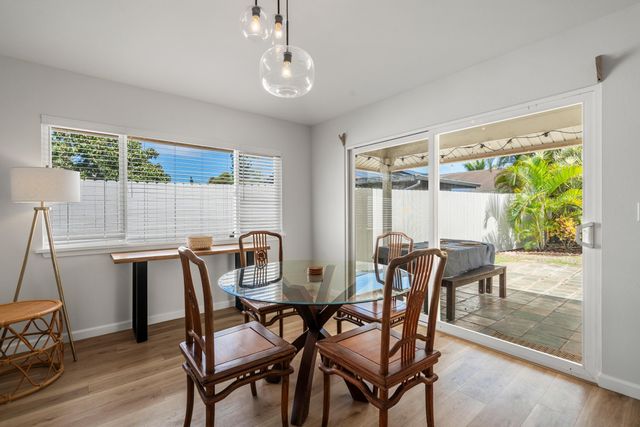 17 Laenui Pl, Paia, HI 96779