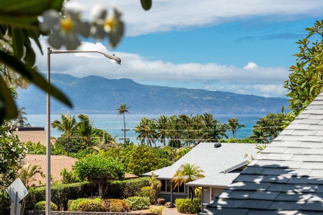 17 Laenui Pl, Paia, HI 96779