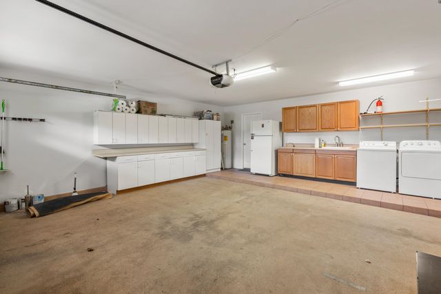 17 Laenui Pl, Paia, HI 96779