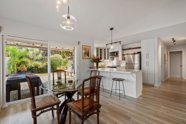 17 Laenui Pl, Paia, HI 96779