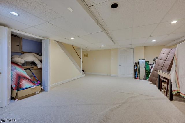 1704 Deerfield Dr, Edison Twp., NJ 08820