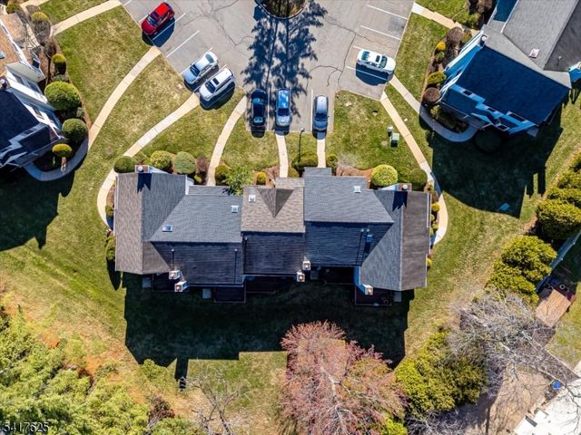 1704 Deerfield Dr, Edison Twp., NJ 08820