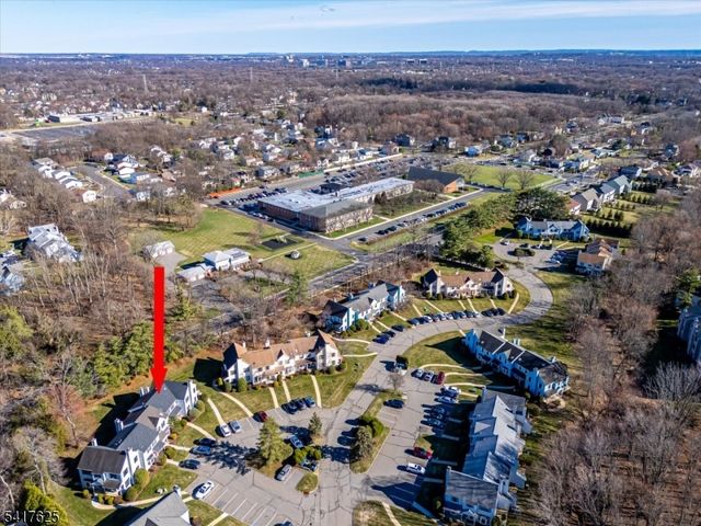 1704 Deerfield Dr, Edison Twp., NJ 08820