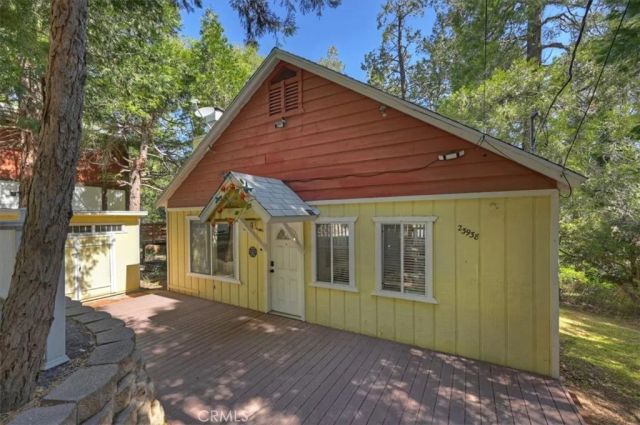 23938 Park, Crestline, CA 92325