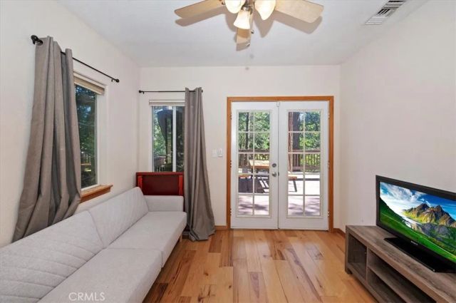 23938 Park, Crestline, CA 92325