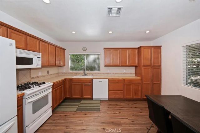 23938 Park, Crestline, CA 92325