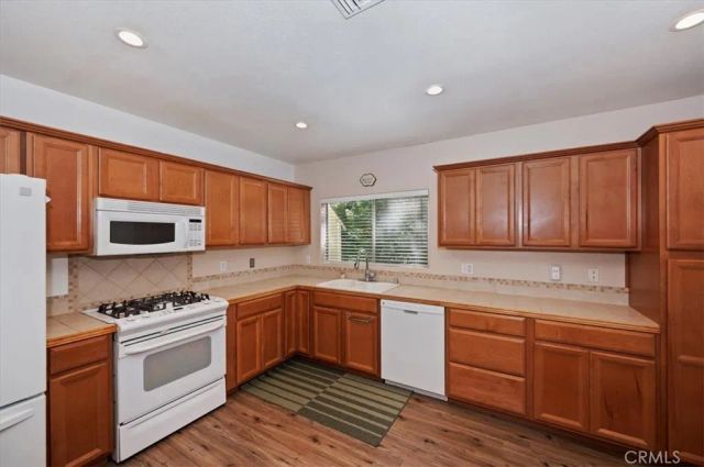 23938 Park, Crestline, CA 92325