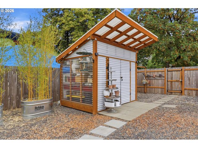 6231 Ne GOING St, Portland, OR 97218