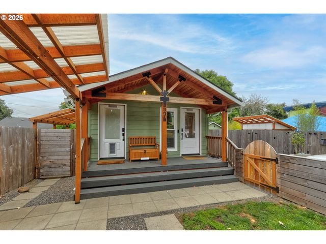 6231 Ne GOING St, Portland, OR 97218