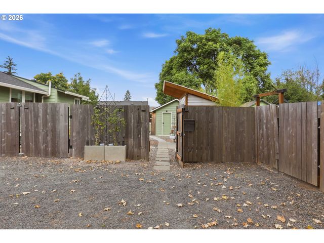 6231 Ne GOING St, Portland, OR 97218
