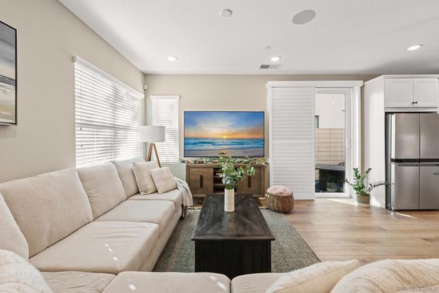 13085 Olympus Circle 1, Poway, CA 92064
