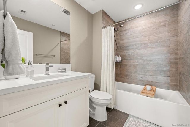 13085 Olympus Circle 1, Poway, CA 92064
