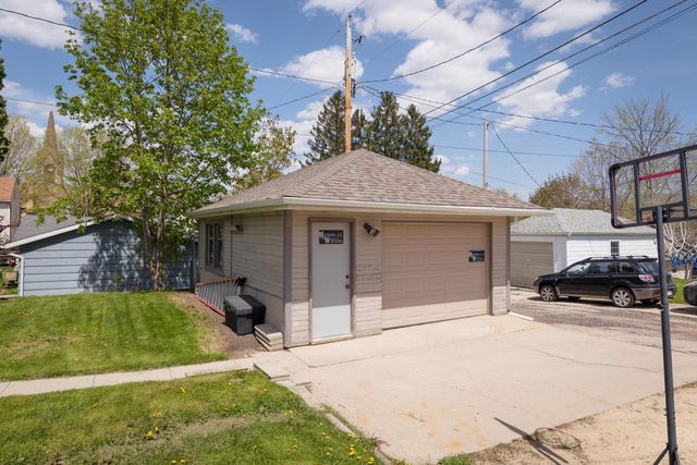 121 S Cedar STREET, Horicon, WI 53032