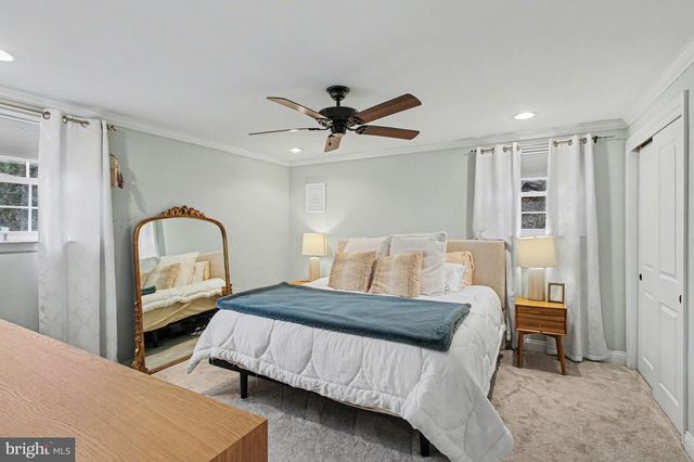 630 GORGAS LN, Philadelphia, PA 19128