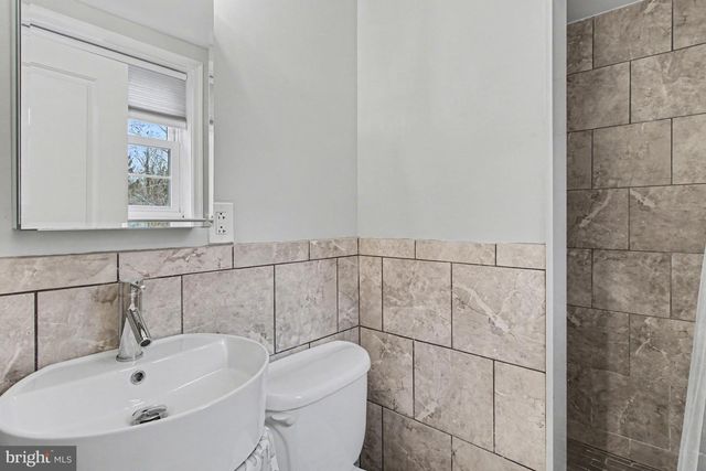 630 GORGAS LN, Philadelphia, PA 19128