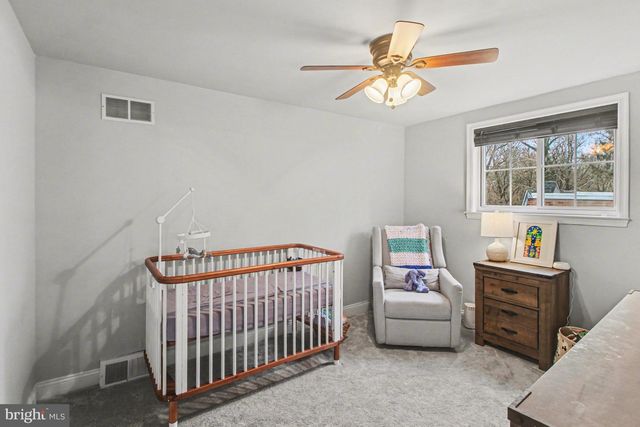 630 GORGAS LN, Philadelphia, PA 19128