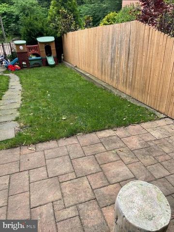 630 GORGAS LN, Philadelphia, PA 19128