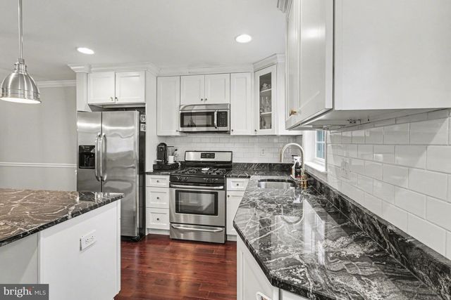 630 GORGAS LN, Philadelphia, PA 19128