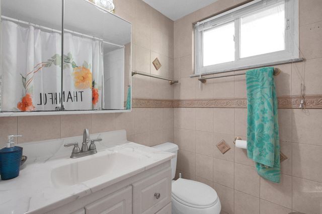 1068 Ross Road, Columbus, OH 43227