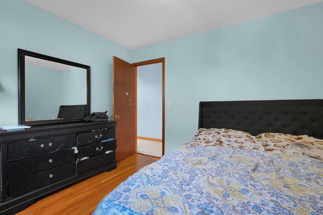 1068 Ross Road, Columbus, OH 43227