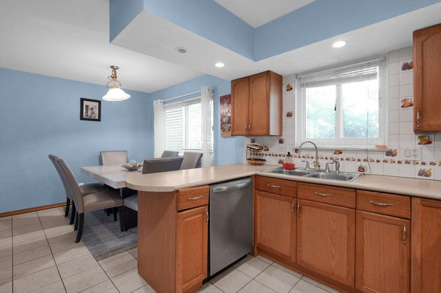 1068 Ross Road, Columbus, OH 43227