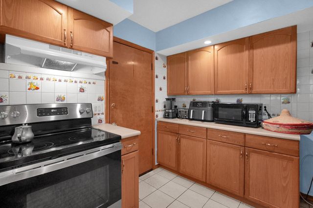 1068 Ross Road, Columbus, OH 43227