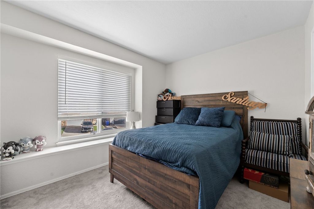 Image 13 of property listing at 11466 Blackstone Court, Fontana, CA 92337