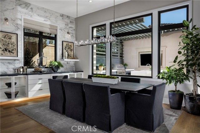 557 PENINSULA, Irvine, CA 92602