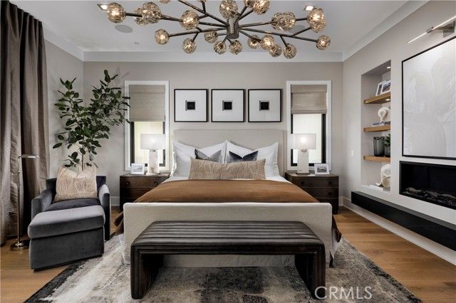 557 PENINSULA, Irvine, CA 92602