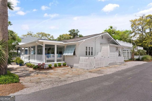4210 7th Street, St. Simons, GA 31522