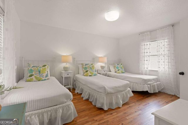 4210 7th Street, St. Simons, GA 31522